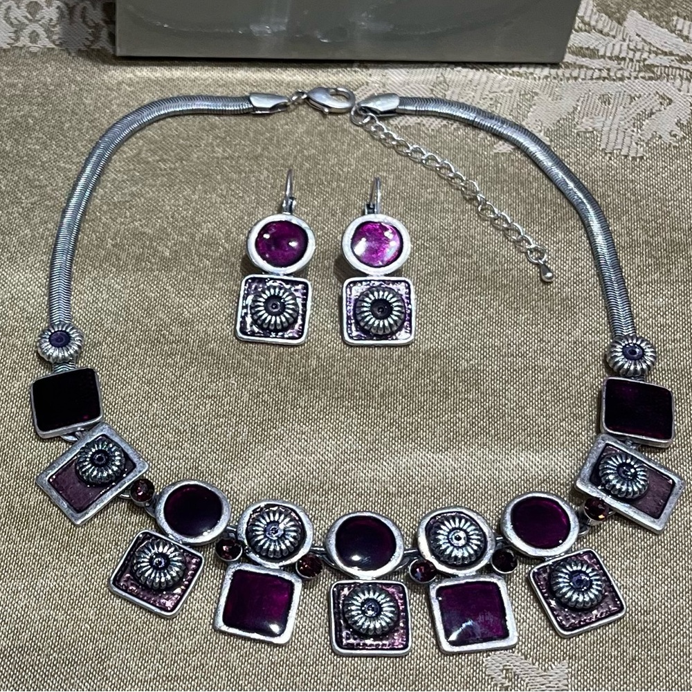 Laura Silver /Purple Geometric Necklace & Earrings Set